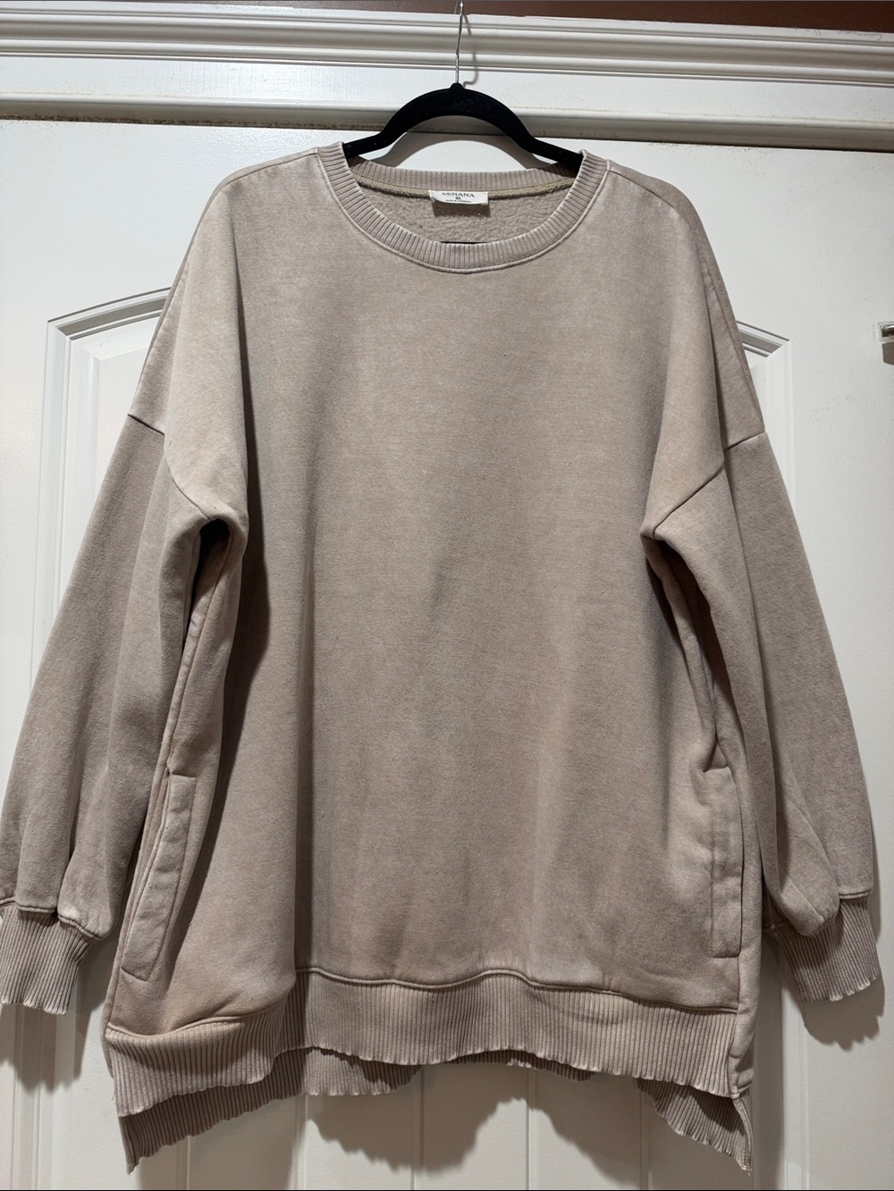 Zenana Outfitters Oversized Crewneck Sweatshirt in Light Taupe
